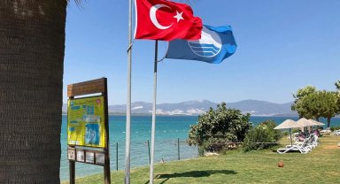 Denizlerimiz gururla dalgalanıyor! Türkiye Mavi Bayrakta ilk 3'te!