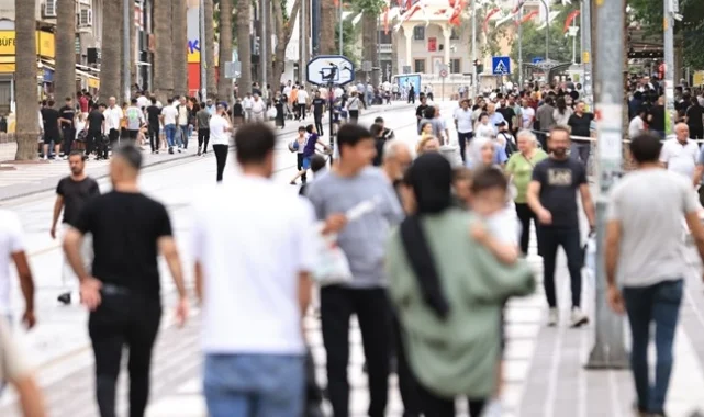 Denizli'nin kalbi yine bulvarlarda attı