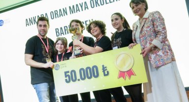 Genç mucitler sahneye çıktı