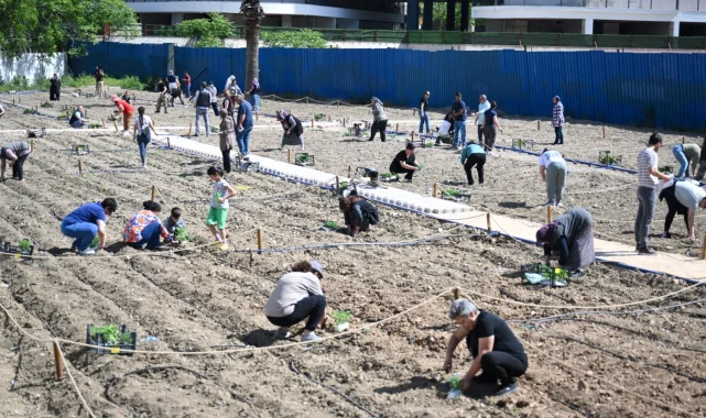 İkinci Kent Bostanı Koşukavak'ta açıldı