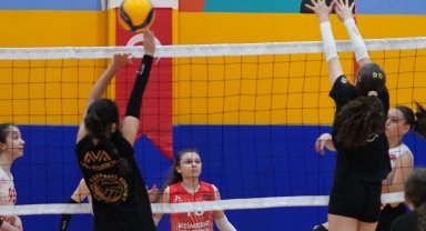 İstanbul Beylikdüzü'nde voleybol turnuvası başladı