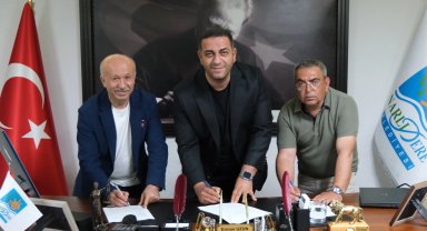 İzmir Narlıdere'de, toplu iş sözleşmesinde imzalar atıldı