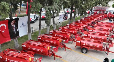 İzmir'de afetlere karşı güçlü adım... Orman köylerine 125 su tankeri