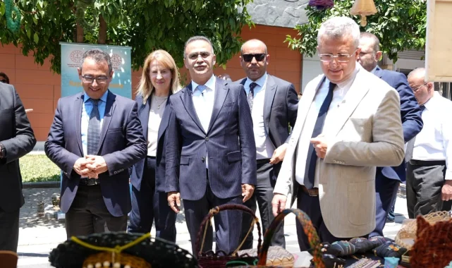 İzmir'de "Hayat Boyu Öğrenme Haftası" coşkuyla kutlanıyor