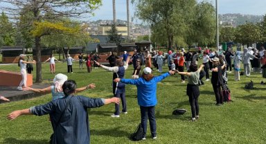 İzmit'ten anneleri gülümseten yürüyüş