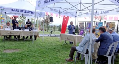 Kayseri Talas'ta vatandaşlar Başkan Yalçın'a soruyor