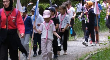 Kocaeli'de gençlere doğada eğitim