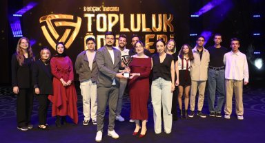 Konya Gençlik Meclisi ödüllendirdi
