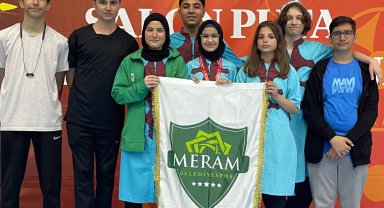 Konya Meram Belediyespor'da Türkiye ikinciliği sevinci