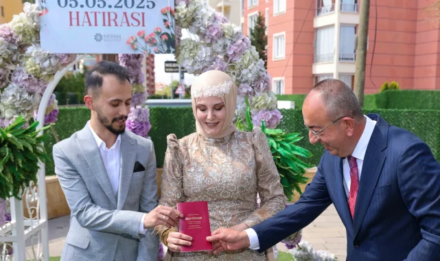 Konya Meram'da 42 çift '5.5.2025'te 'Evet' dedi