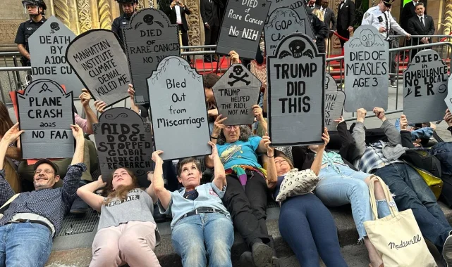 Manhattan'da 'Milyarder Galasına' protesto şoku!