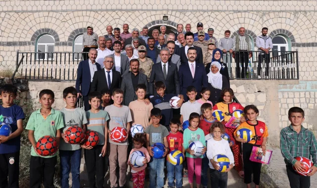 Mardin Valisi Akkoyun Mazıdağı'nda vatandaşlarla buluştu