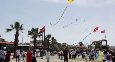 Muğla'da engelsiz uçurtmalar gökyüzünü renklendirdi