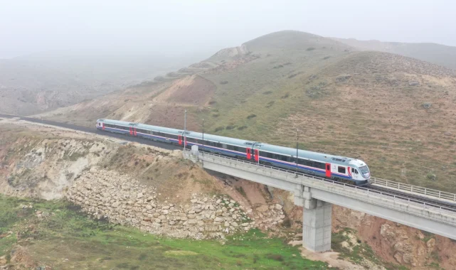 Siirt'e 34 kilometrelik yeni demiryolu... Bölgesel kalkınmaya demiryolu hamlesi