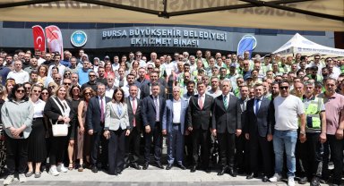 Başkan Bozbey, Bursa Büyükşehir ailesiyle bayramlaştı