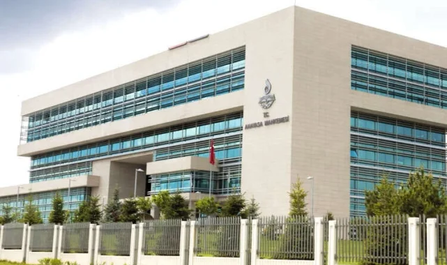 Bazı kanunlara değişiklikler yapıldı... Anayasa Mahkemesi'nin iptallerine ayar, YÖK ve TSK'da değişiklik