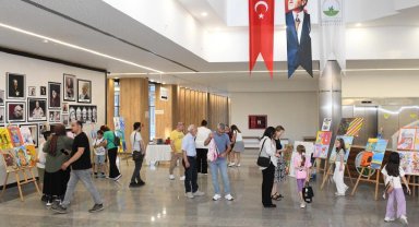 Bursa Osmangazi Yetenek Evi öğrencilerinden yılsonu şöleni
