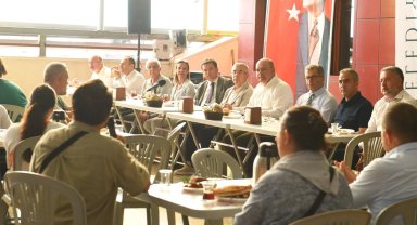 Bursa Osmangazi'de halkla buluşmalar sürüyor