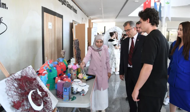 Bursa Osmangazi'de öğrenciler atık toplamak için yarıştı