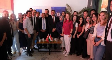 Büyükelçi Viktor Mátis, Eskişehirli gençlerle buluştu