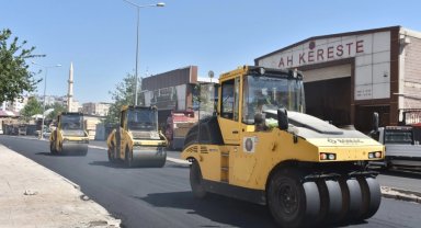 Diyarbakır Bağlar'daki 7 bulvar ve cadde asfaltla yenilendi