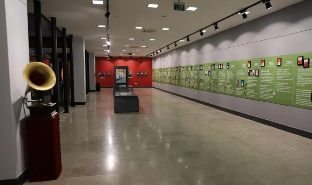 Diyarbakır'da 'Seni Baharmışın Gibi' başlıklı sergi açıldı