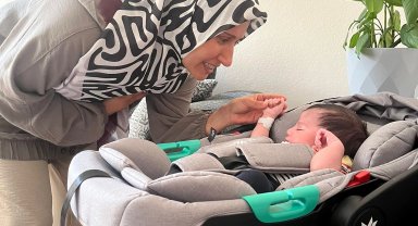 Emre bebek, İzmir'de koruyucu aileyle buluştu... 'Geçici Koruyucu Aile' modeli yaygınlaşıyor