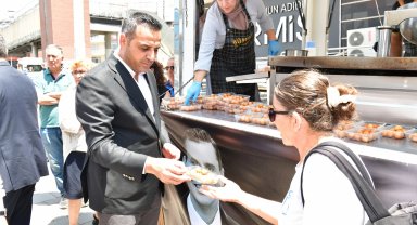 İzmir Çiğli'den Ferdi Zeyrek için lokma ikramı