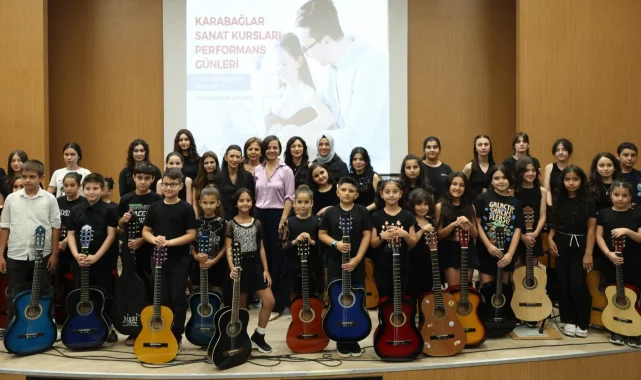 İzmir Karabağlar'da sanat dolu günler devam ediyor