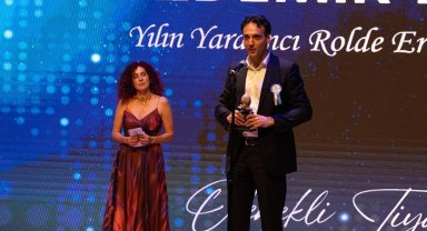 İzmir Şehir Tiyatroları'na anlamlı ödül