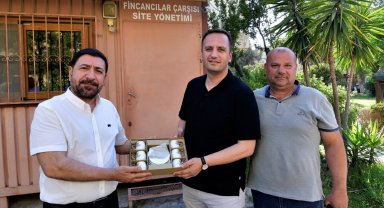 İzmir'de Fincancılar Çarşısı'nda dayanışma mesajı