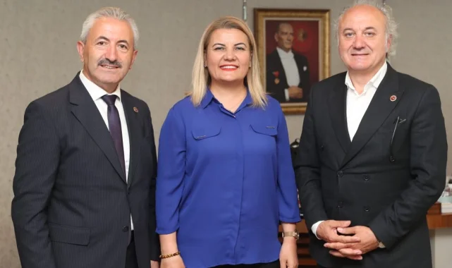 İzmit Belediyesi'nde yeni dönem: Arcan ve Hülür göreve başlıyor