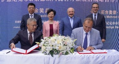 İznik ve Jingdezhen arasında tarihi iş birliği... Seramik Sanayi Birliği İstanbul'da imzalandı