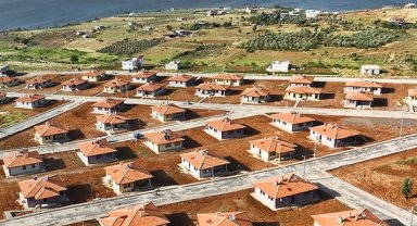 Kahramanmaraş'ta 110 köy evi tamamlandı... Göl manzaraları köy evleri tamamlandı