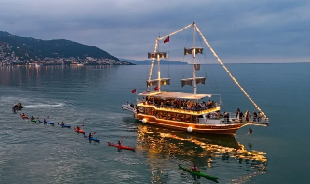 Karadeniz kanolarla renklendi