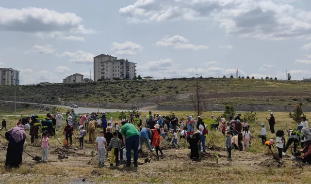 Kayseri Büyükşehir'den öğrencilerle doğaya katkı