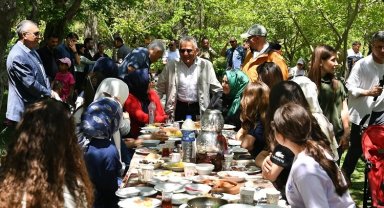 Kayseri protokolünden Soğanlı Vadisi çıkarması
