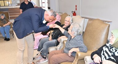 Manisa'dan huzurevlerine kurban bayramı ziyareti