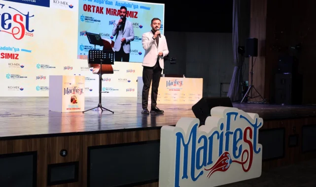 MARİFEST25'te kum ve şiir rüzgarı
