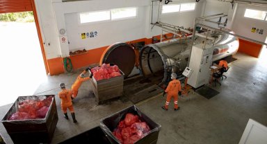 Mersin'de tıbbi atıklar güvenle bertaraf ediliyor