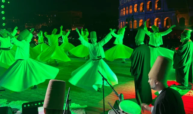 Mevlana'nın evrensel çağrısı Kolezyum'da yankılandı