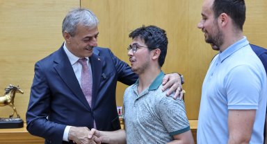 Sakarya Büyükşehir'in geleneği bu bayram da bozulmadı