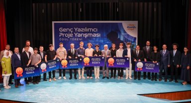 Sakarya'nın genç dahileri ödülleri kaptı