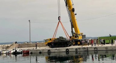 Saros Körfezi'nde çevreci hamle... Hurda tank yapay resif oluyor