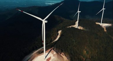 Türkiye yenilenebilir enerjide büyük adım attı... Rüzgar ve güneş yüzde 30'u aştı