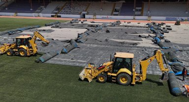 Alaettin Kurt Stadyumu'nda doğal çim dönemi başlıyor