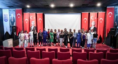 Ankara'da mahallede tiyatro var!