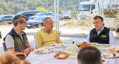 Bilecik'te yangınla mücadele ekiplerine moral ziyareti