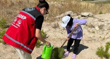 Bursa Gemlik'te aileler ve çocuklar orman ve doğa aşısı
