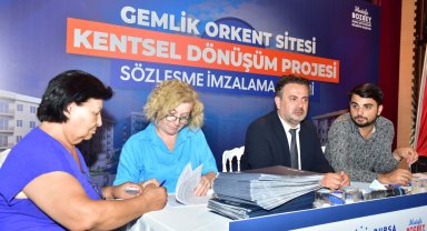 Bursa Gemlik'te hak sahiplerinden 'dönüşüm'e noter huzurunda imza